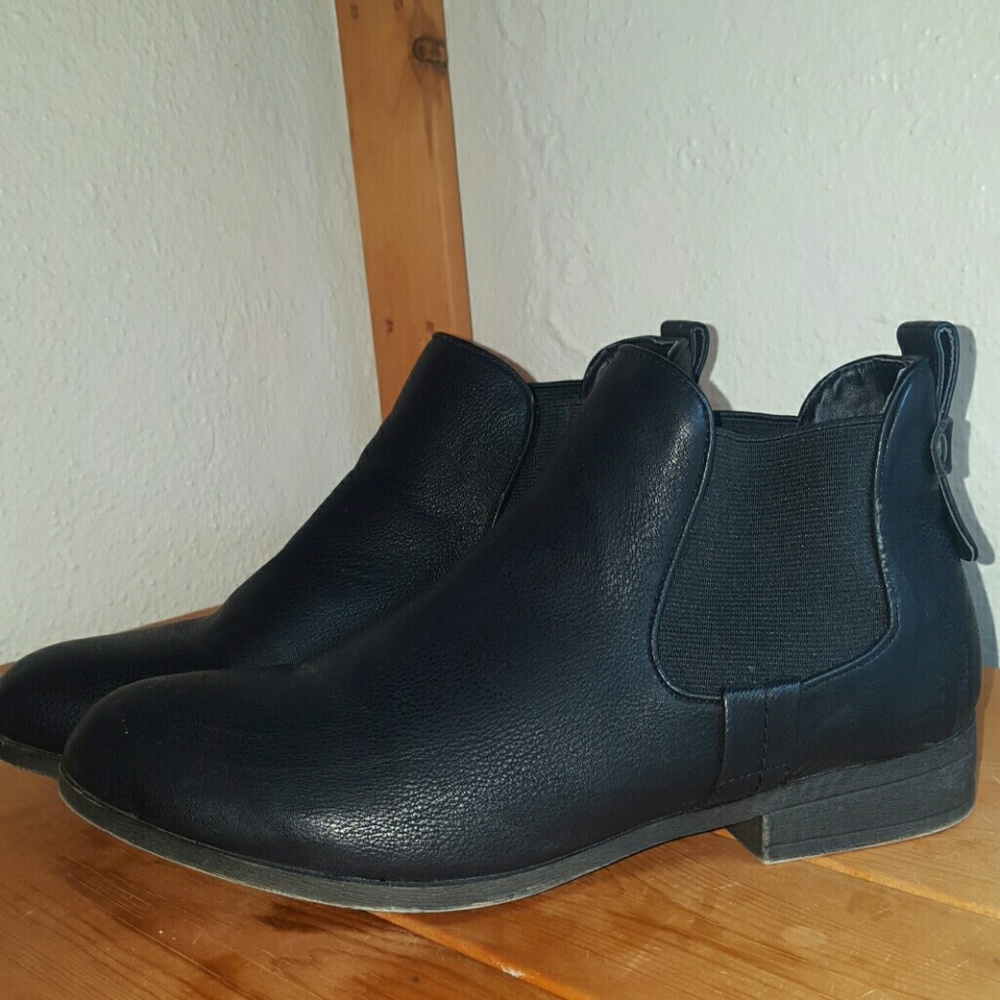 Madden Girl bootie